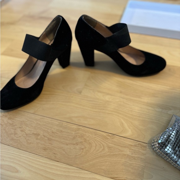 Black Suede  Mary Jane Heels - Picture 5 of 6